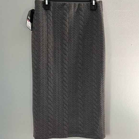 Gray Crochet Fitted Skirt - Picture 4 of 7
